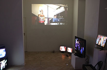 Davor Mezak i Marko Čubrilo   video-instalacija 'Turbo', galerija Nano i THT nagrada, MSU, 2013.